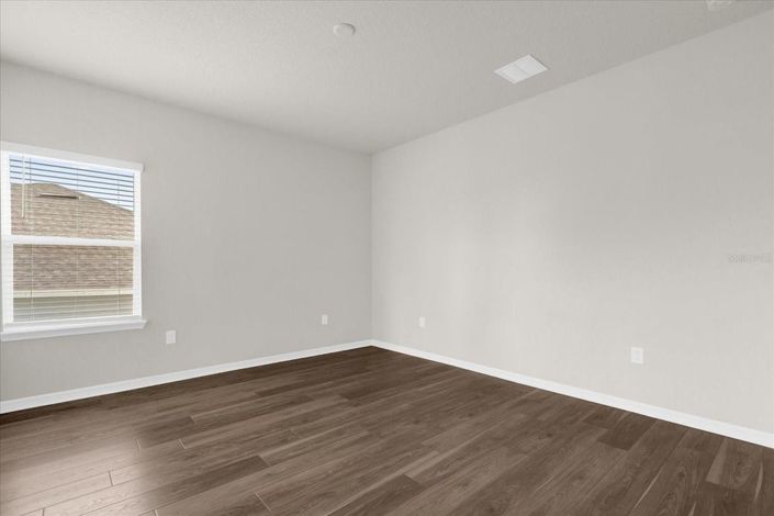 Image No.33-5 Bed House for sale