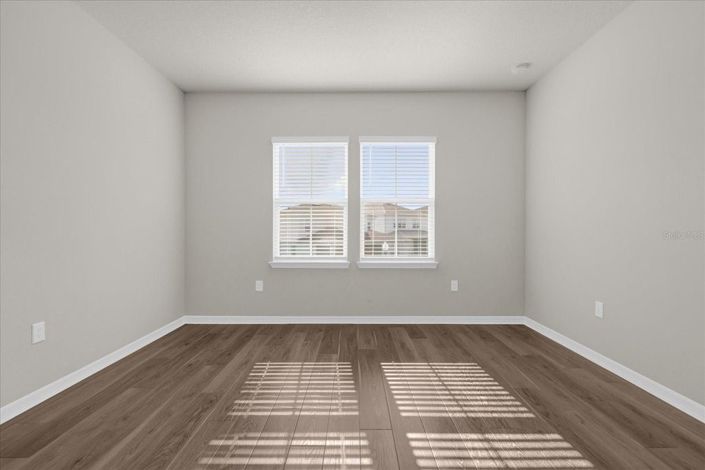 Image No.34-5 Bed House for sale