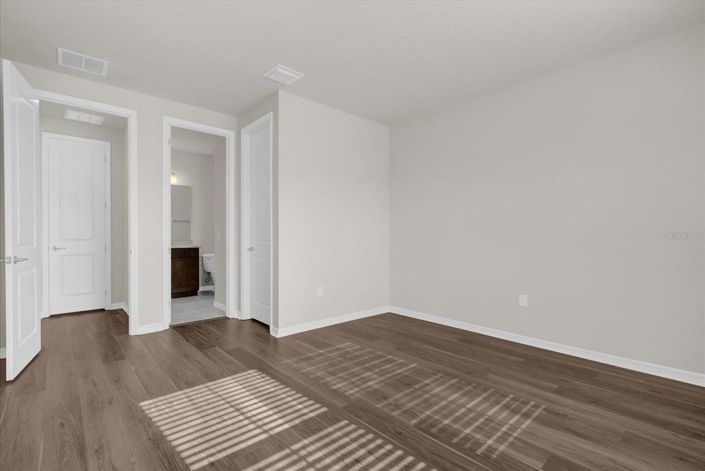 Image No.35-5 Bed House for sale