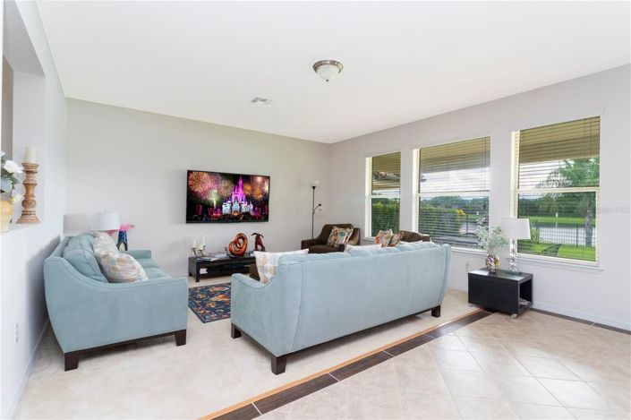 Image No.16-4 Bed House for sale