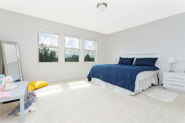 Image No.24-4 Bed House for sale