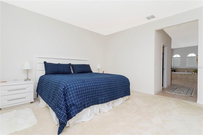 Image No.24-4 Bed House for sale