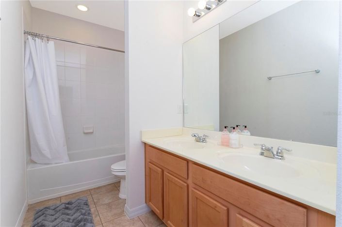 Image No.30-4 Bed House for sale