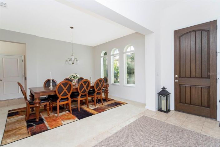 Image No.8-4 Bed House for sale