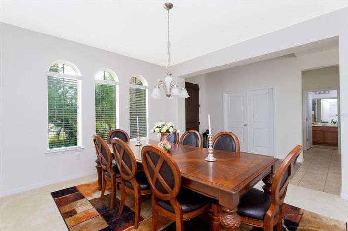 Image No.9-4 Bed House for sale