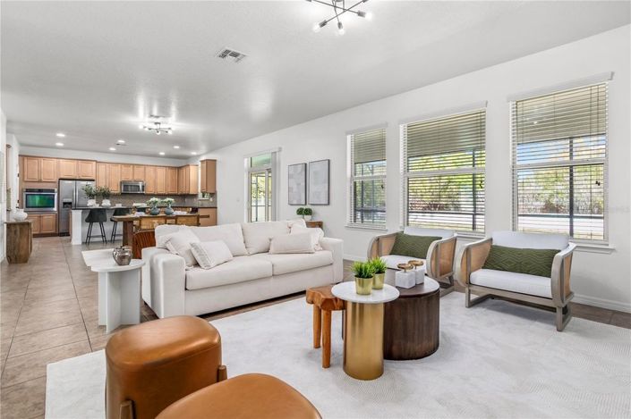 Image No.13-5 Bed House for sale