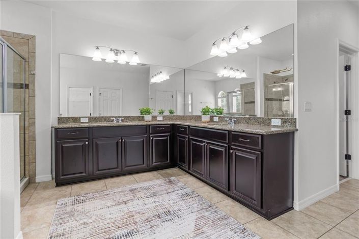 Image No.29-5 Bed House for sale