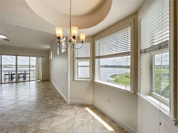 Image No.15-3 Bed Townhouse for sale