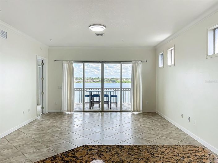 Image No.18-3 Bed Townhouse for sale