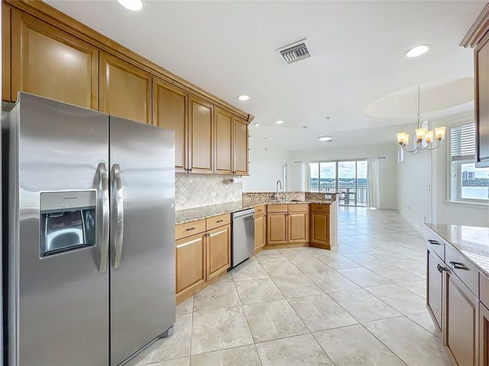 Image No.21-3 Bed Townhouse for sale