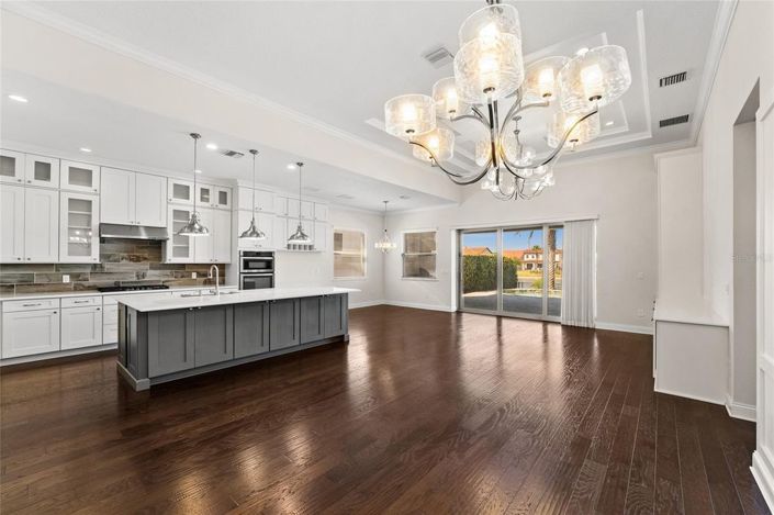 Image No.15-4 Bed House for sale