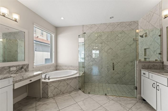 Image No.17-4 Bed House for sale