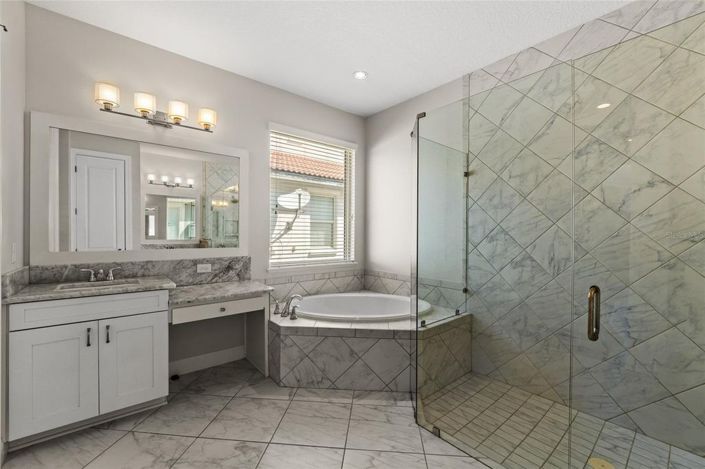 Image No.18-4 Bed House for sale