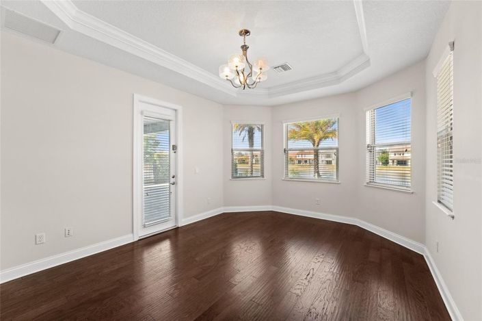 Image No.20-4 Bed House for sale