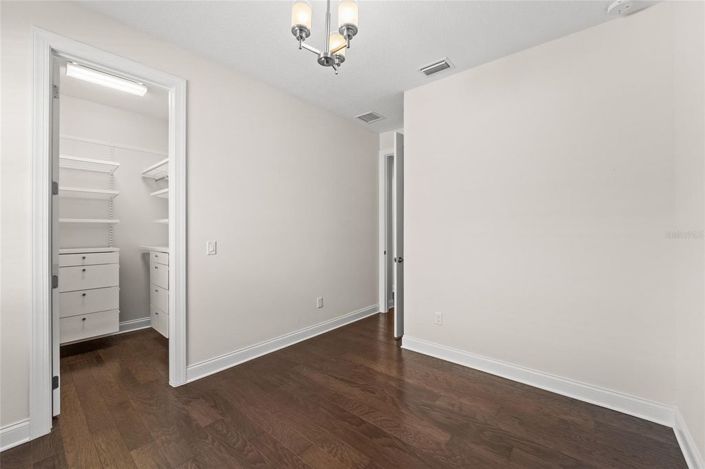 Image No.25-4 Bed House for sale