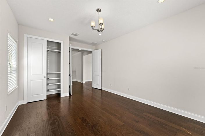 Image No.33-4 Bed House for sale