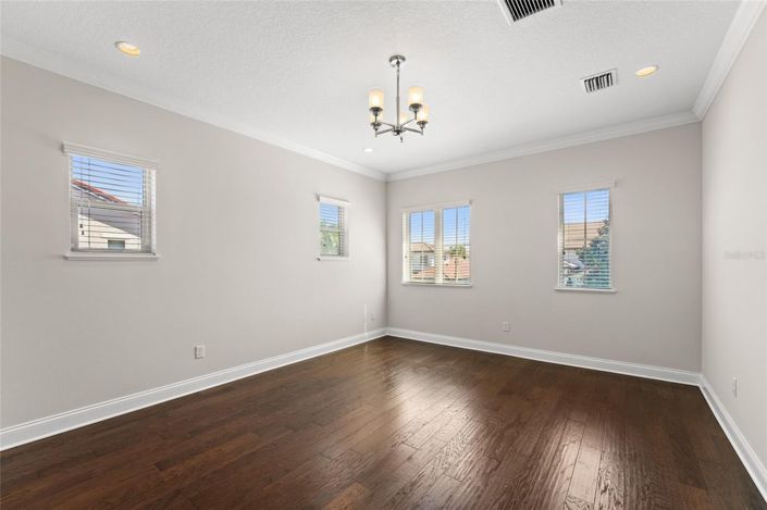 Image No.34-4 Bed House for sale