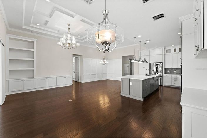 Image No.9-4 Bed House for sale