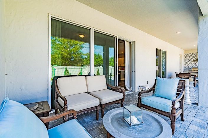 Image No.20-6 Bed House for sale