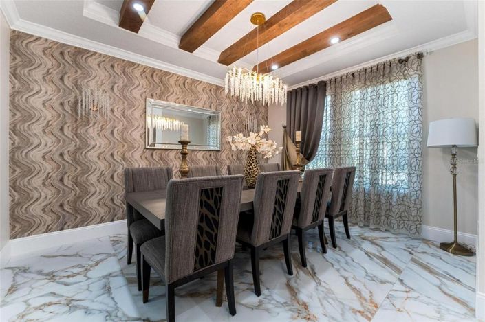 Image No.11-5 Bed House for sale