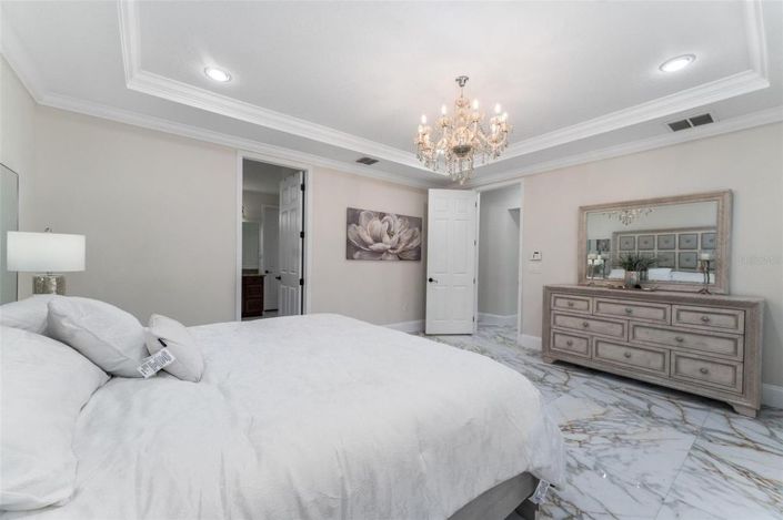 Image No.39-5 Bed House for sale