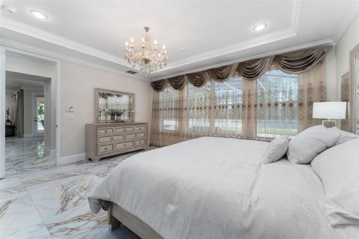 Image No.40-5 Bed House for sale