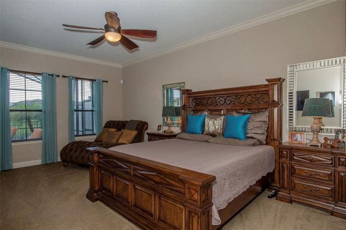 Image No.20-4 Bed House for sale