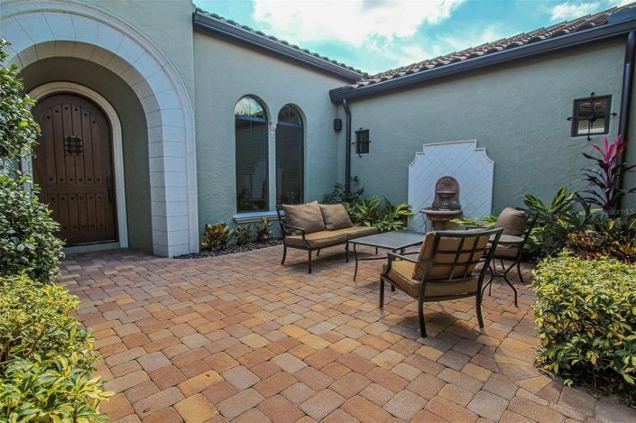 Image No.3-4 Bed House for sale