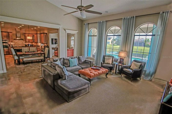 Image No.6-4 Bed House for sale