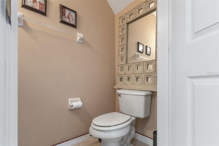 Image No.11-5 Bed House for sale