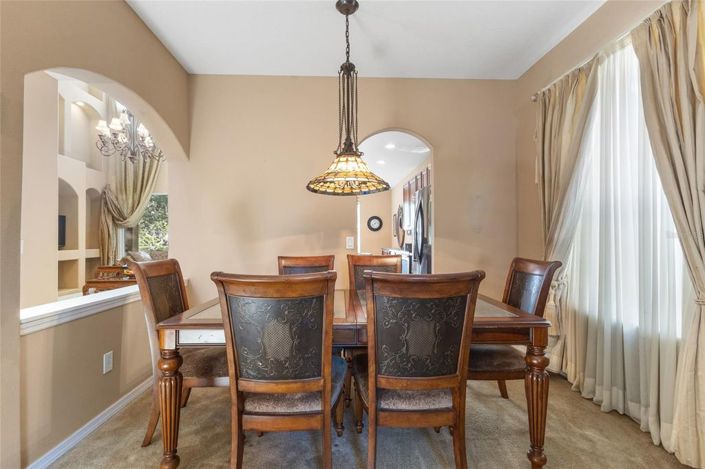 Image No.9-5 Bed House for sale