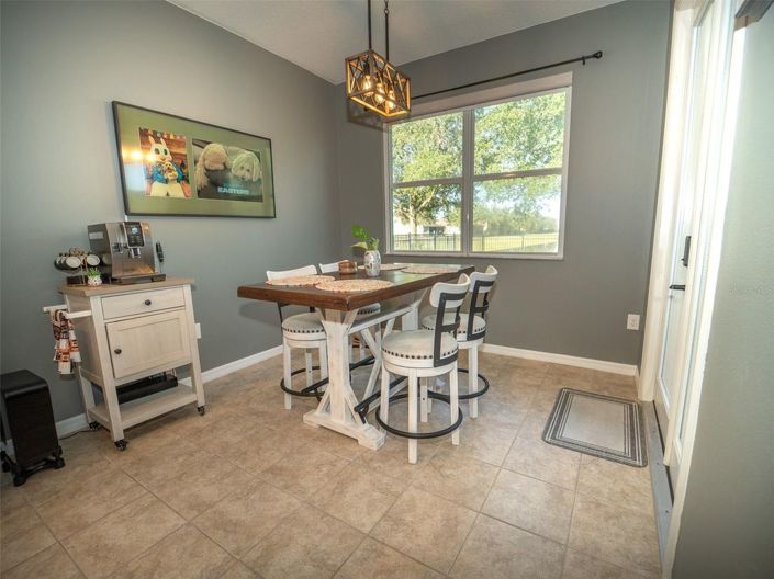 Image No.18-4 Bed House for sale