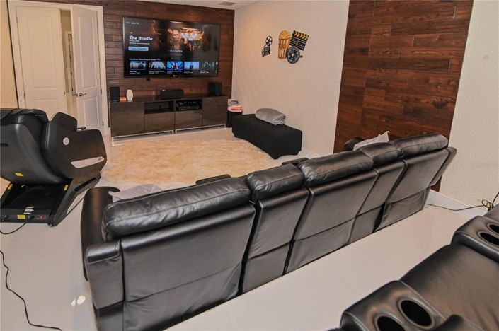 Image No.27-6 Bed House for sale