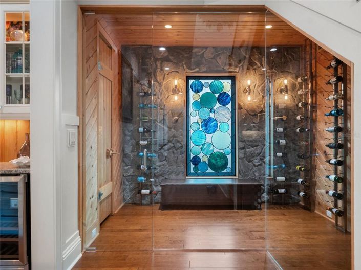 Image No.18-5 Bed House for sale