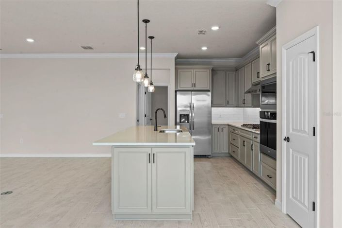 Image No.11-5 Bed House for sale