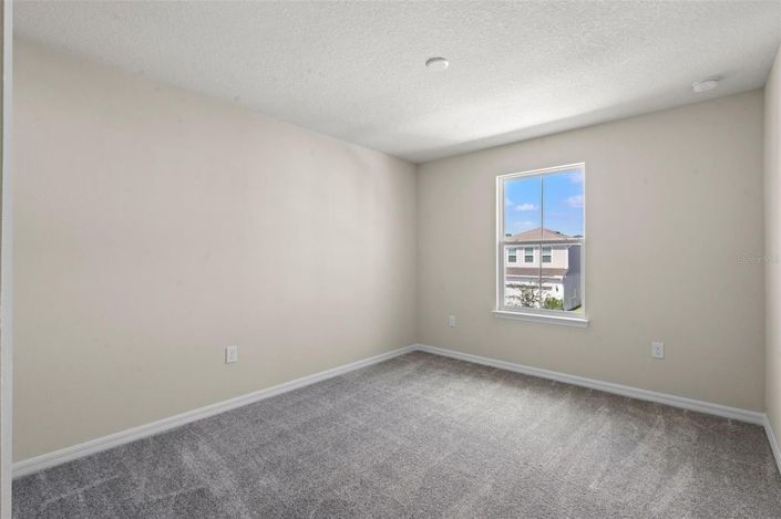 Image No.24-5 Bed House for sale