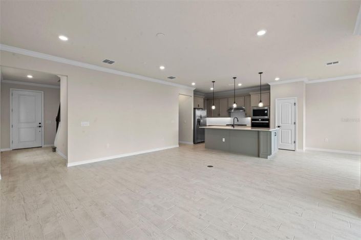 Image No.5-5 Bed House for sale