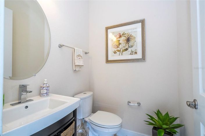 Image No.29-6 Bed House for sale