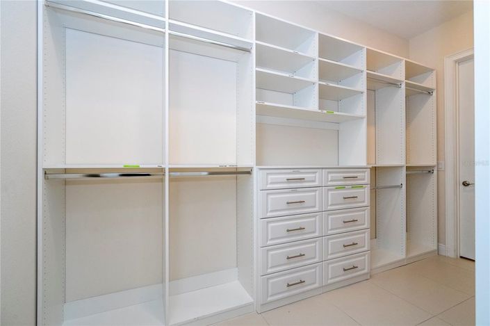 Image No.33-6 Bed House for sale