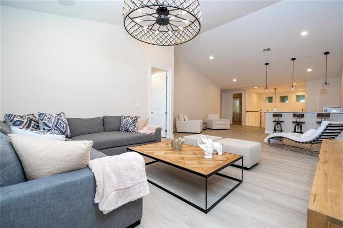 Image No.59-6 Bed House for sale