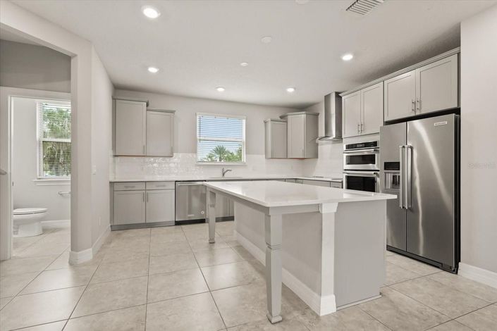 Image No.12-3 Bed Townhouse for sale