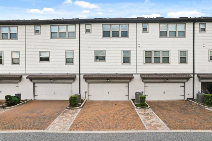 Image No.3-3 Bed Townhouse for sale