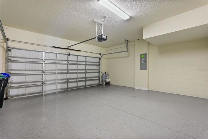 Image No.30-3 Bed Townhouse for sale