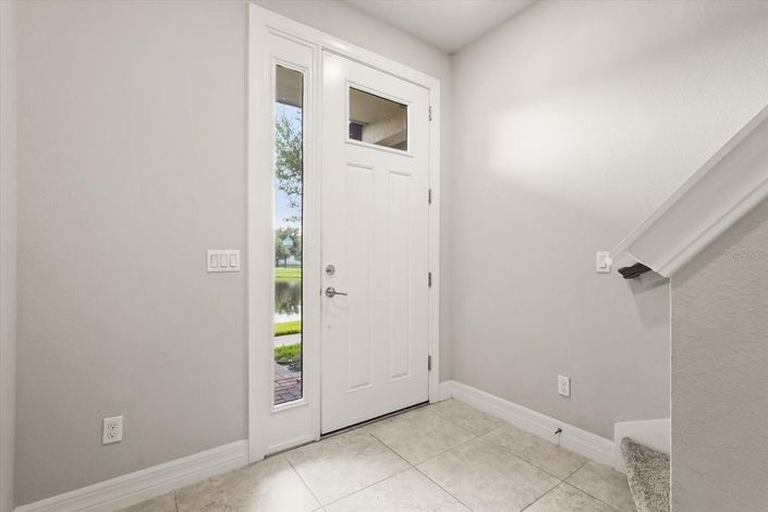 Image No.8-3 Bed Townhouse for sale