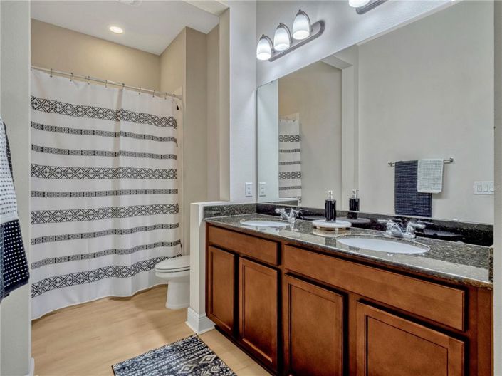 Image No.41-5 Bed House for sale