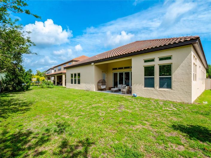 Image No.45-5 Bed House for sale