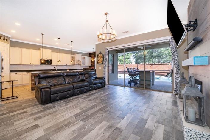 Image No.16-4 Bed House for sale