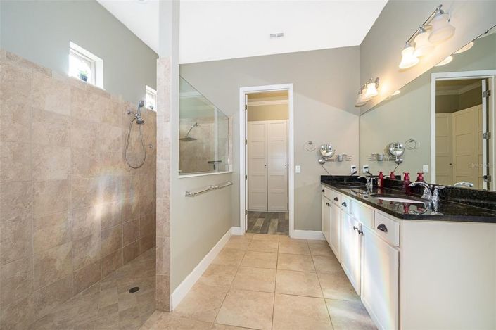 Image No.21-4 Bed House for sale