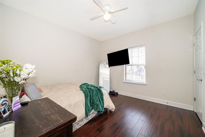 Image No.27-4 Bed House for sale