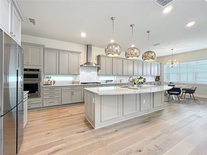 Image No.24-5 Bed House for sale